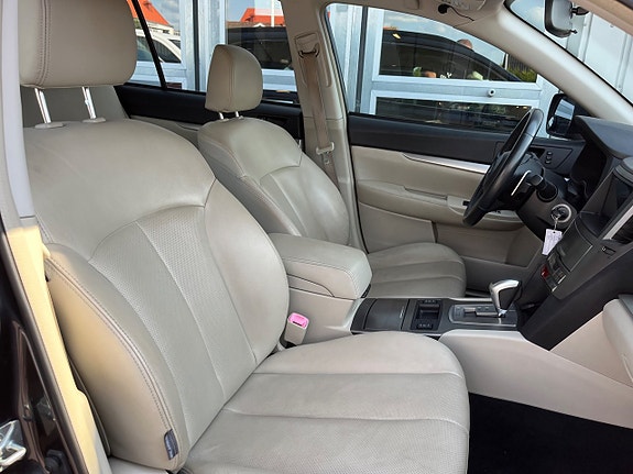 Subaru Outback 7 of 10