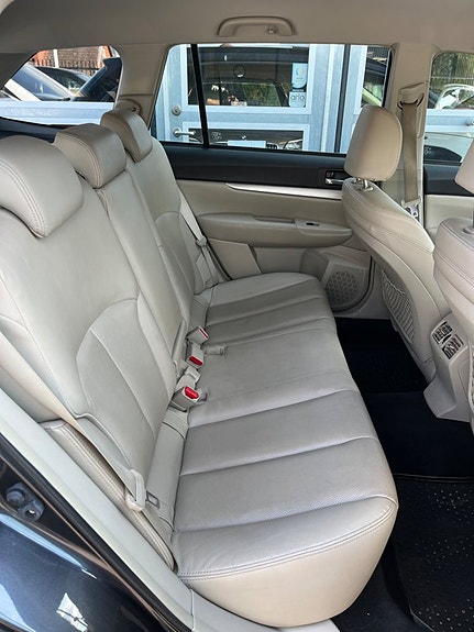 Subaru Outback 8 of 10