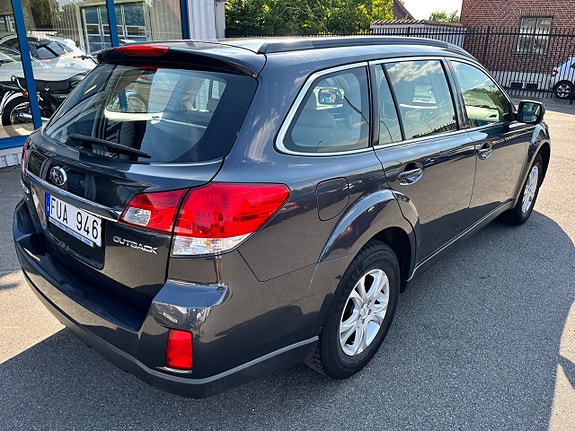 Subaru Outback 4 of 5
