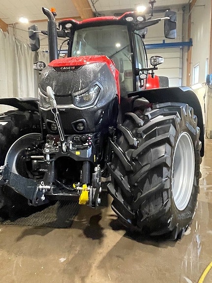 Case IH Optum 300 CVX AFS Connect 2 of 5