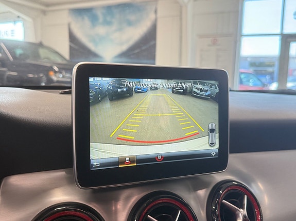 Mercedes-Benz CLA45 15 of 20
