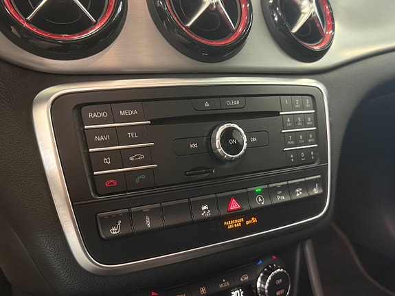Mercedes-Benz CLA45 12 of 20