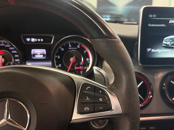 Mercedes-Benz CLA45 16 of 20