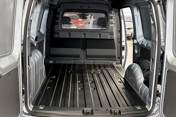 Ford Transit Connect 10 of 11