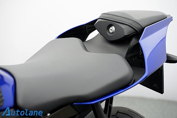 Yamaha YZF-R1 *Akrapovic, Nyservad 18 of 29