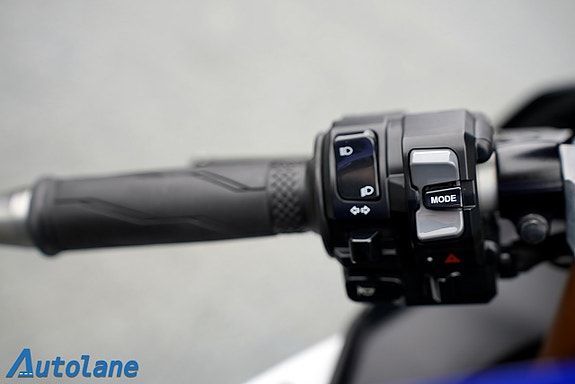 Yamaha YZF-R1 *Akrapovic, Nyservad 22 of 29