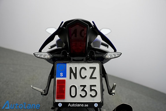 Yamaha YZF-R1 *Akrapovic, Nyservad 16 of 29