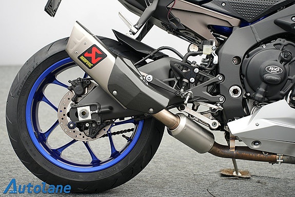 Yamaha YZF-R1 *Akrapovic, Nyservad 10 of 29