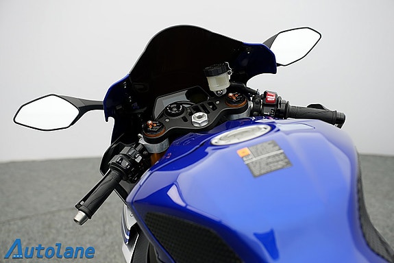 Yamaha YZF-R1 *Akrapovic, Nyservad 21 of 29