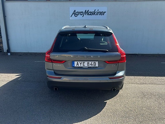 Volvo XC60 4 of 5