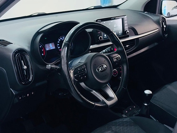 Kia Picanto 10 of 19