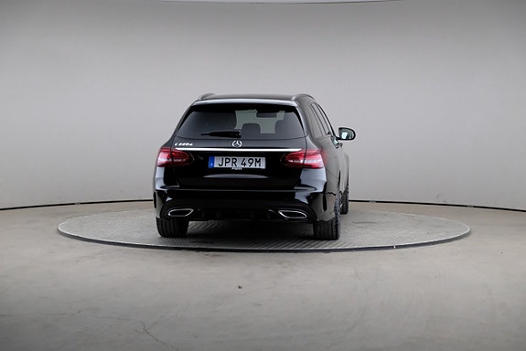 Mercedes-Benz C220 d 2 of 3