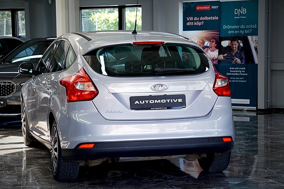 Ford Focus 7 of 13