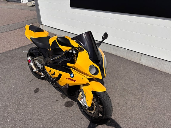 BMW Motorrad S S1000 RR, Fint skick, R&G, Slipon, "Den gula faran" 6 of 11