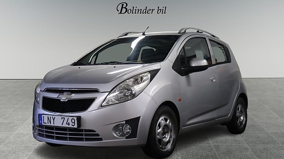 Chevrolet Spark 3 of 5
