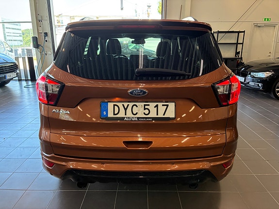 Ford Kuga 5 of 5