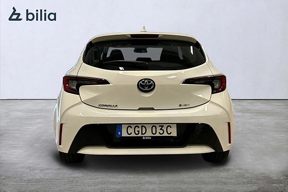 Toyota Corolla 6 of 15
