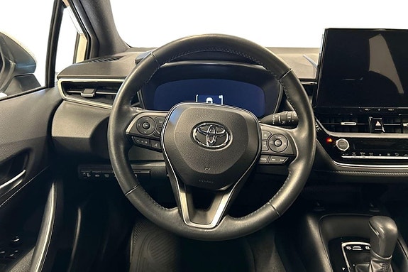 Toyota Corolla 2 of 15