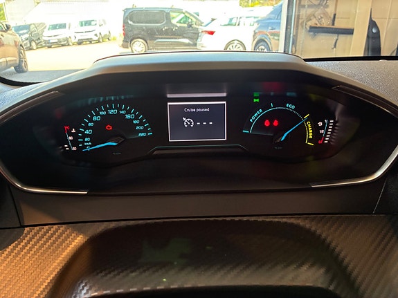 Peugeot 208 12 of 19