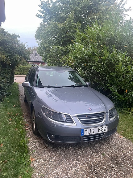 Saab 9-5 2 of 5