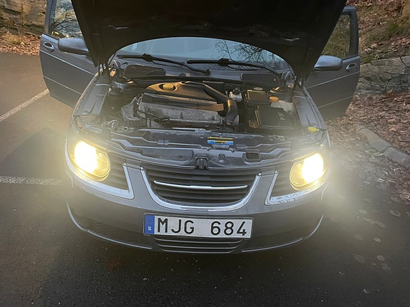 Saab 9-5 4 of 5