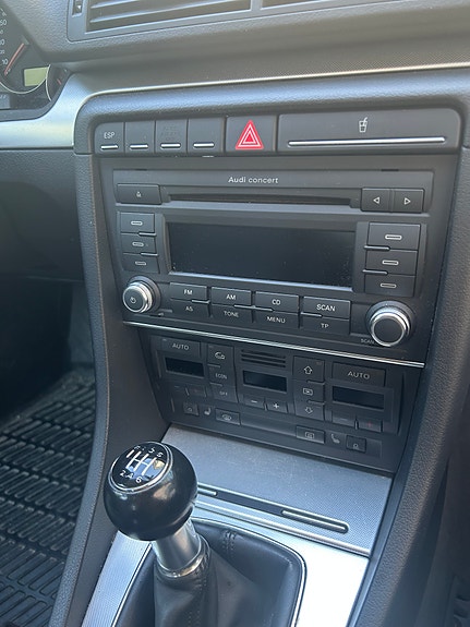 Audi A4 5 of 9