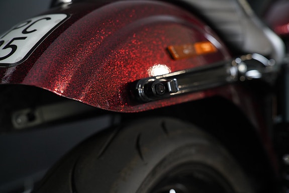 Harley-Davidson FXDB Dyna Street Bob Bassani 2-1 Öhlins 12 of 17