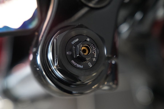 Harley-Davidson FXDB Dyna Street Bob Bassani 2-1 Öhlins 17 of 17