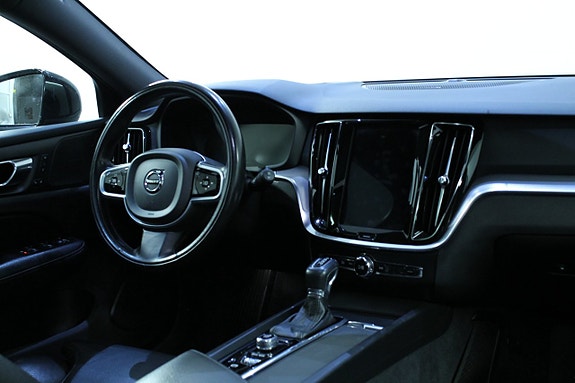 Volvo V60 Cross Country 16 of 20