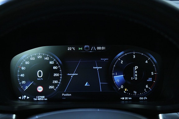 Volvo V60 Cross Country 15 of 20