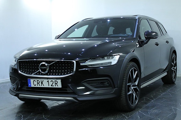 Volvo V60 Cross Country 4 of 5