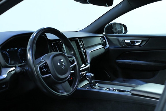 Volvo V60 Cross Country 13 of 20