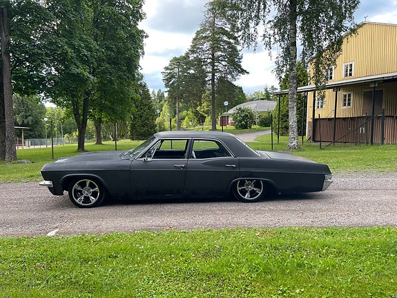 Chevrolet Bel Air 4 of 5