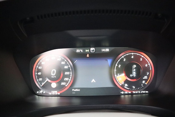 Volvo S90 14 of 23