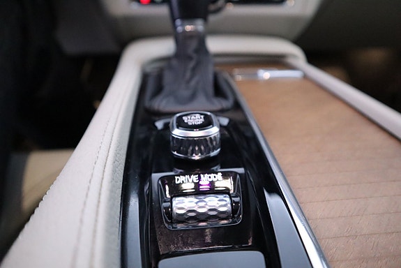 Volvo S90 20 of 23