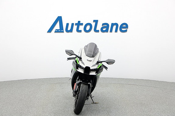 Kawasaki Ninja ZX-10R *Akrapovic, Öhlins, SHOWA 7 of 30