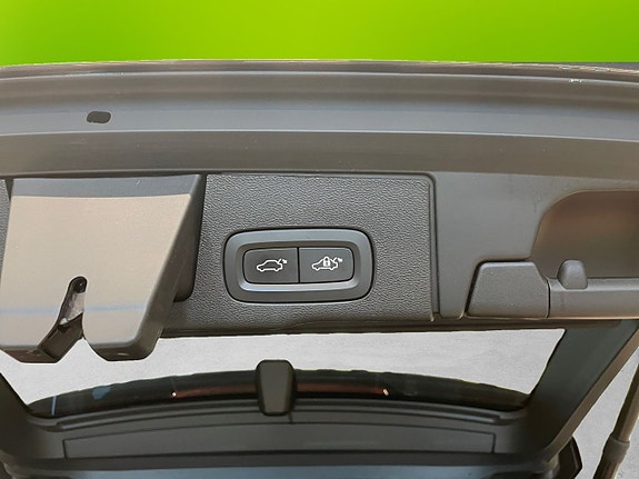Volvo XC60 18 of 26