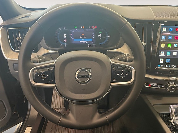 Volvo XC60 14 of 26