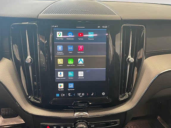 Volvo XC60 12 of 26