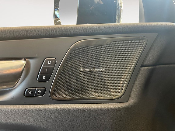 Volvo XC60 20 of 26
