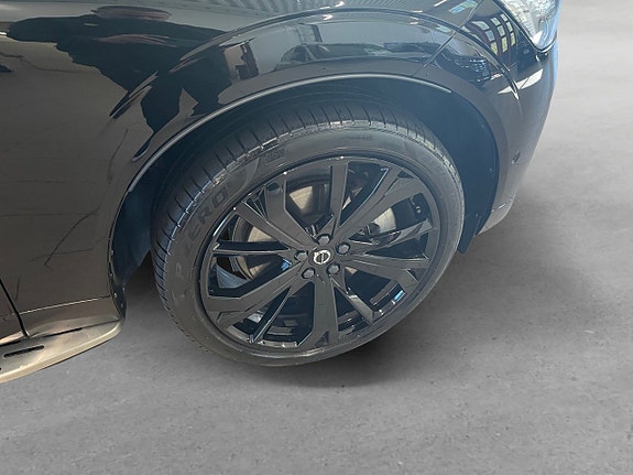 Volvo XC60 9 of 26