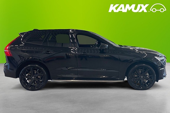 Volvo XC60 2 of 26