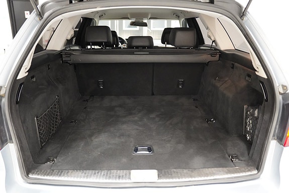 Mercedes-Benz E220 22 of 23