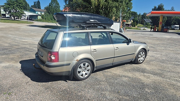 Volkswagen Passat 4 of 5
