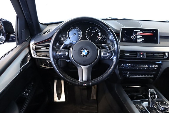 BMW X5 2 of 5