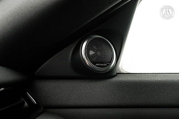 Land Rover Range Rover Evoque 12 of 12