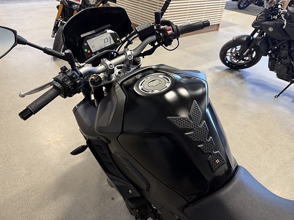Yamaha MT-10 5 of 7