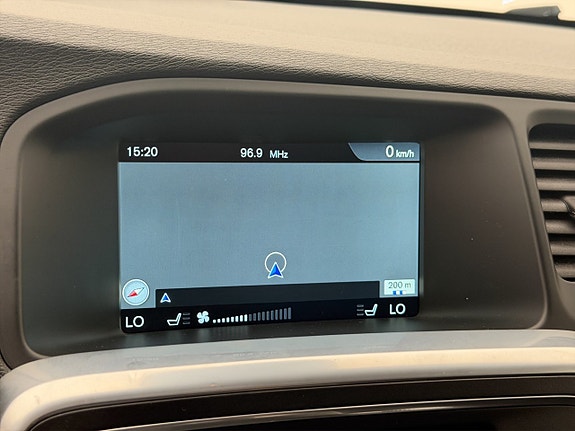 Volvo V60 Cross Country 17 of 29