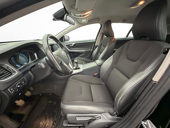 Volvo V60 Cross Country 15 of 29