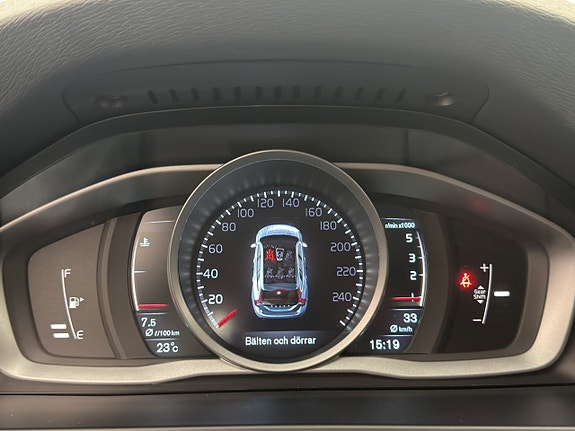 Volvo V60 Cross Country 16 of 29